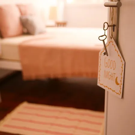 Apartament Mao Cheia Amoreiras *